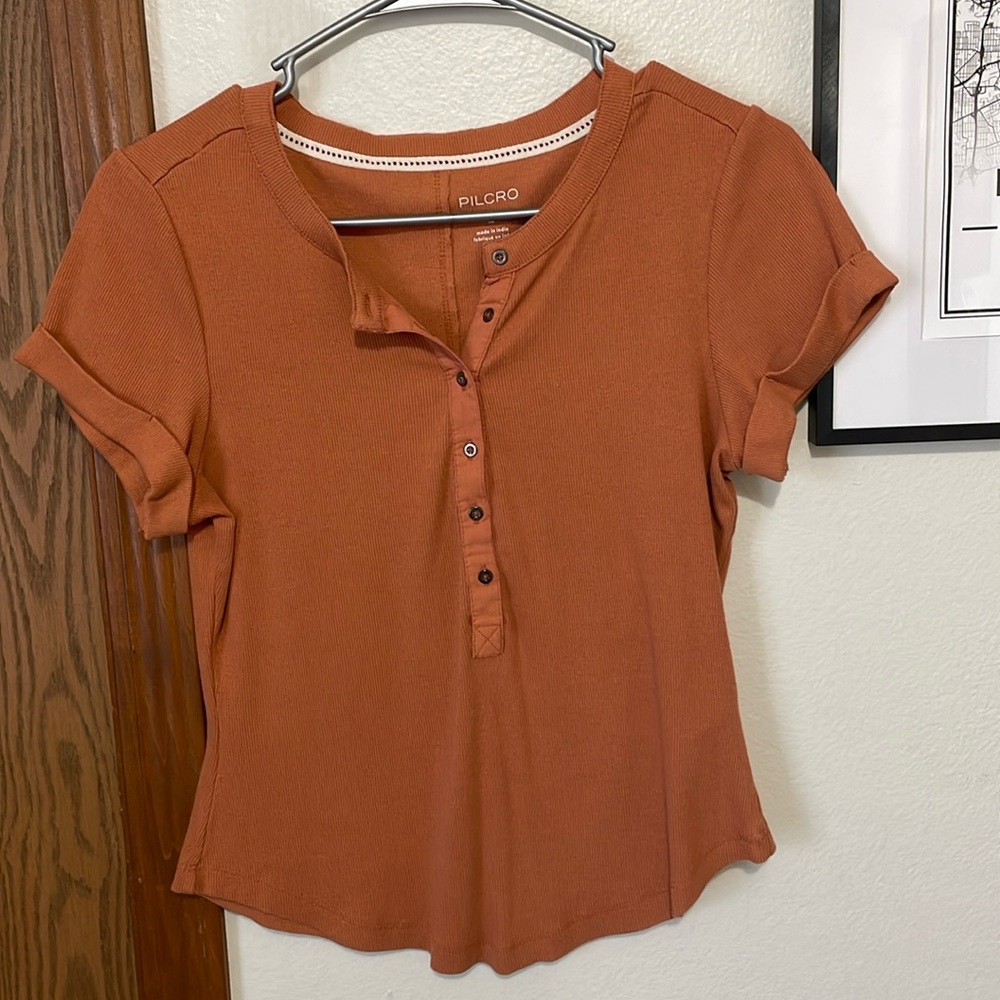 Never worn! Andie Ribbed Henley Top by Pilcro: Short-Sleeve